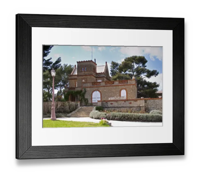 Framed Print : The main chateau building Chateau Vannieres (Vannieres) La Cadiere (Cadiere) daaAzur Framed Print : The main chateau building Chateau Vannieres (Vannieres) La Cadiere (Cadiere) daaAzur