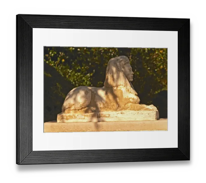 Framed Print : Statue of a Sphynx (sfinx) at the entrance to the park at Chateau Mouton Rothschild