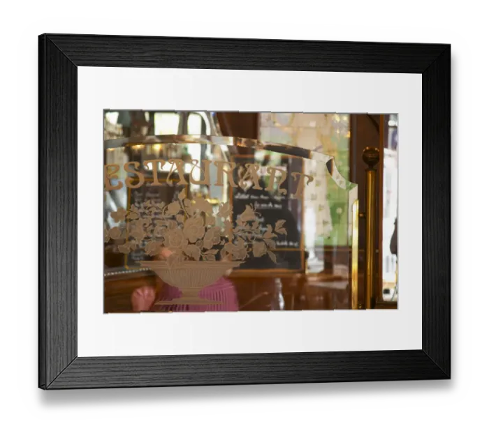Framed Print : Detail of a glass partition partitioning facetted and engraved etching text Restaurant Framed Print : Detail of a glass partition partitioning facetted and engraved etching text Restaurant