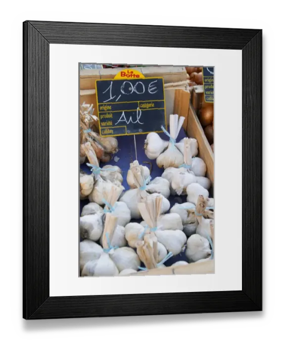 Framed Print : Bunches of garlic, ail, 1 euro for three, for sale at a market stall at the street