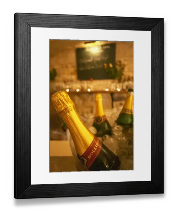 Framed Print : The gourmet Restaurant Le Jardin d Ausone in the old town in Bordeaux: the bar Framed Print : The gourmet Restaurant Le Jardin d Ausone in the old town in Bordeaux: the bar