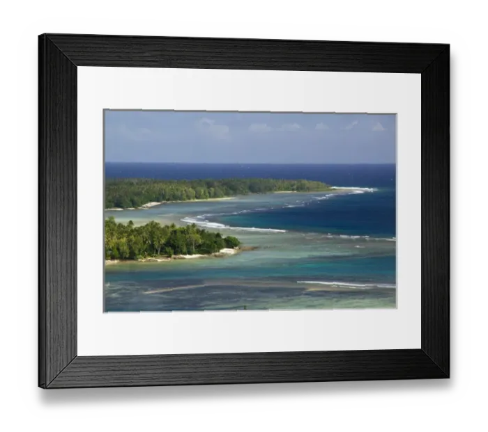 Framed Print : VANUATU, Efate Island, ERAKOR. View over Erakor Bay Framed Print : VANUATU, Efate Island, ERAKOR. View over Erakor Bay