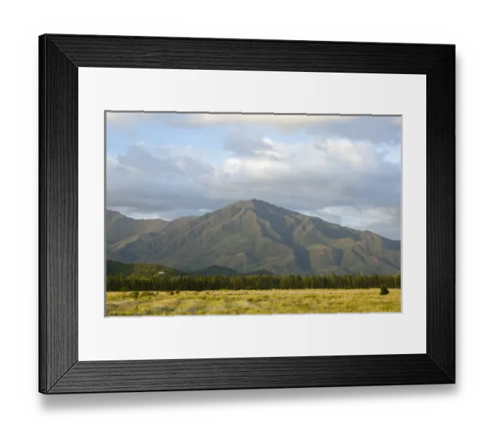 Framed Print : NEW CALEDONIA, Central Grande Terre Island, Boulouparis. Late afternoon mountain Framed Print : NEW CALEDONIA, Central Grande Terre Island, Boulouparis. Late afternoon mountain