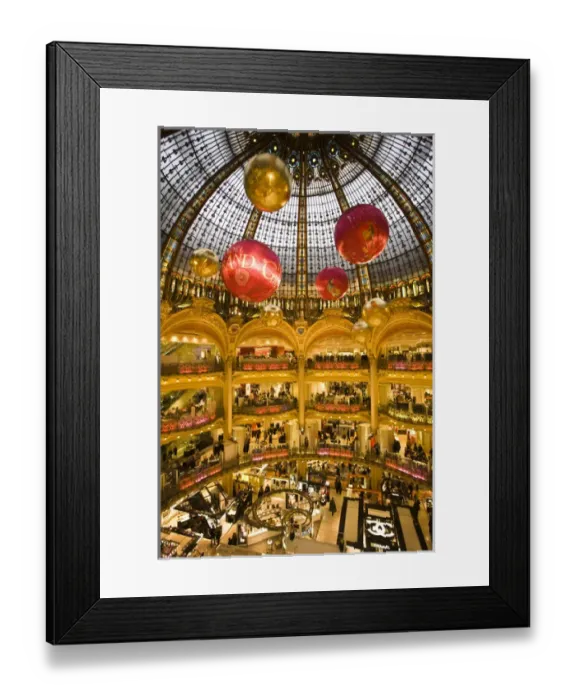 Framed Print : France, Paris, Galleries Lafayette department store, dome interior Framed Print : France, Paris, Galleries Lafayette department store, dome interior