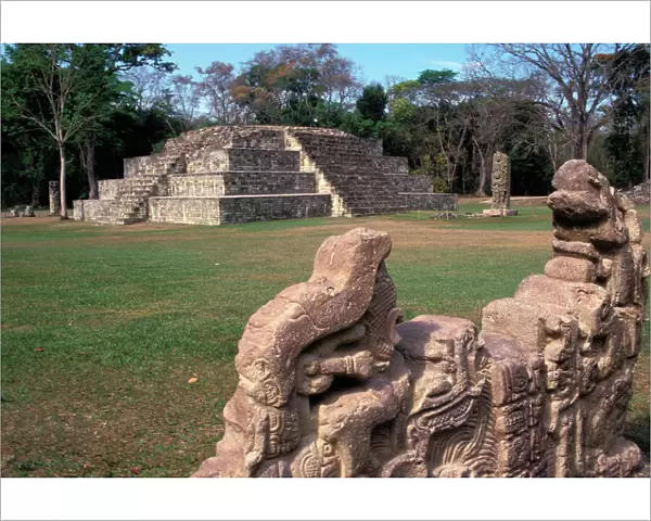 Honduras, Copan, Gran Plaza. Temple IV