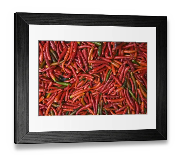 Framed Print : France, Reunion Island, St-Paul, Seafront Market, Chilli peppers
