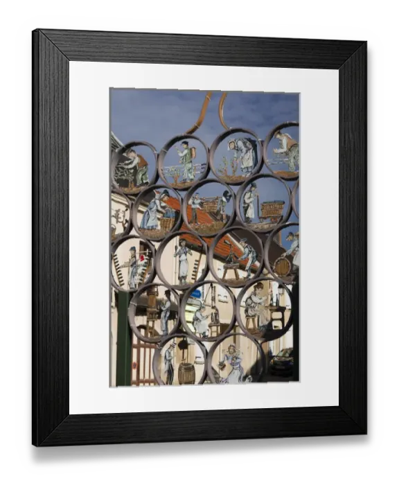 Framed Print : France, Marne, Champagne Region, Chatillon sur Marne, winemaking artwork Framed Print : France, Marne, Champagne Region, Chatillon sur Marne, winemaking artwork