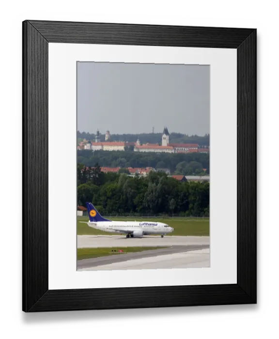 Framed Print : Lufthansa Boeing 737 airplane landing at Munich airport, Germany Framed Print : Lufthansa Boeing 737 airplane landing at Munich airport, Germany
