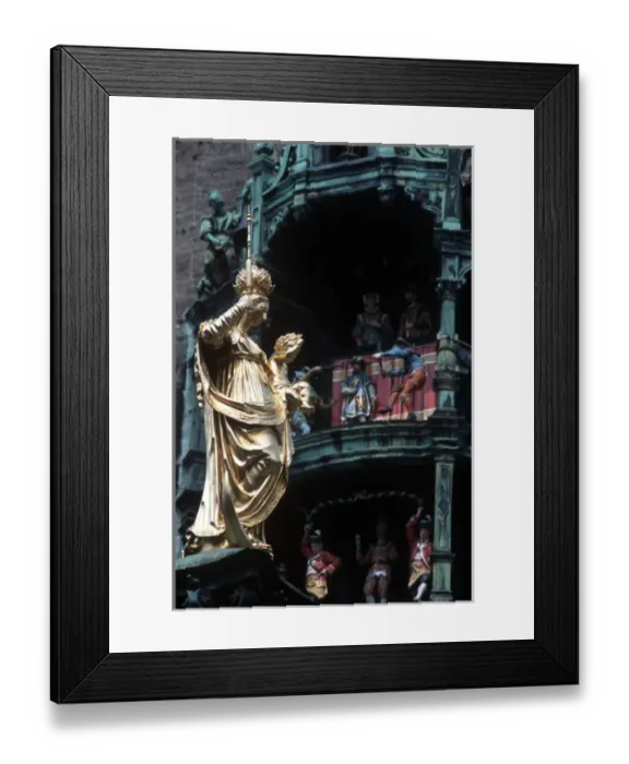 Framed Print : Stature and Glockenspeil at MarienPlatz, New Town Hall Framed Print : Stature and Glockenspeil at MarienPlatz, New Town Hall
