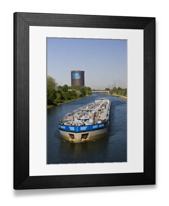Framed Print : GERMANY, Nordrhein-Westfalen, Ruhr Basin, Oberhausen. 1929 Gasometer at CentrO shopping