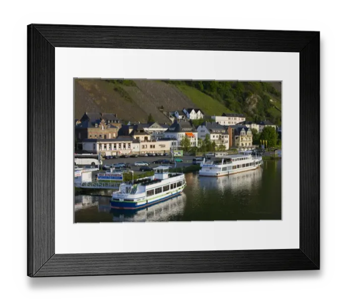 Framed Print : GERMANY, Rheinland-Pfaltz, Mosel River Valley, Bernkastel-Kues. Town view along Mosel Framed Print : GERMANY, Rheinland-Pfaltz, Mosel River Valley, Bernkastel-Kues. Town view along Mosel