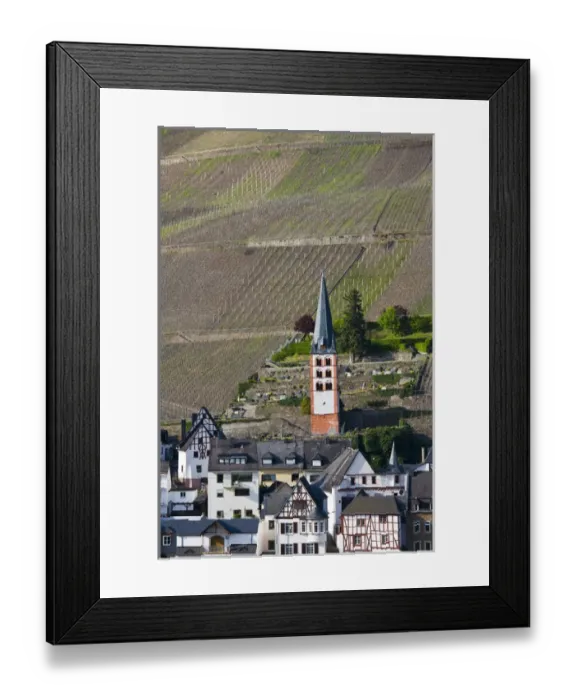 Framed Print : GERMANY, Rheinland-Pfaltz, Mosel River Valley, Zell am Mosel. Town view