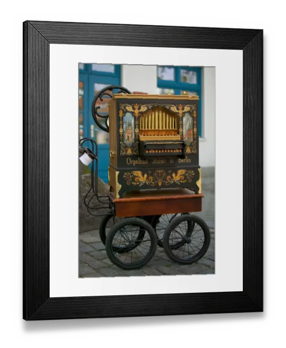 Framed Print : hand organ, warnemunde Framed Print : hand organ, warnemunde