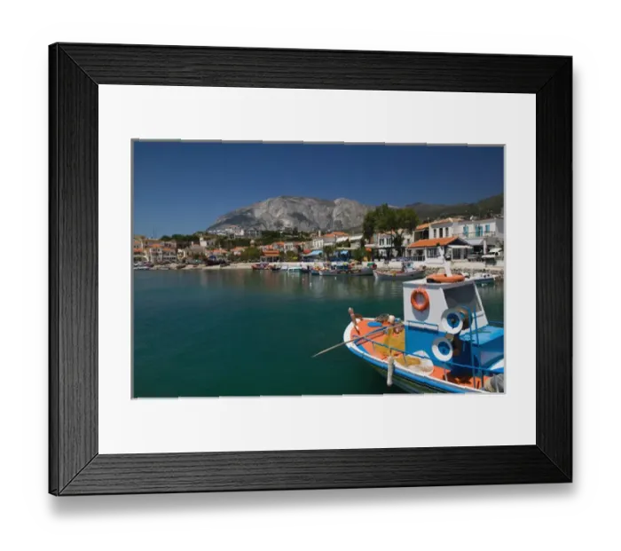 Framed Print : GREECE-Northeastern Aegean Islands-SAMOS-Ormos Marathokambou: Seaside Town View