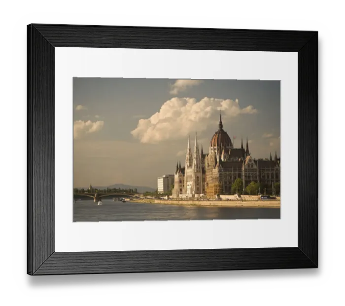 Framed Print : Parliament Buildings along Danube River, viewed from the Chain Bridge, Pest side of Budapest Framed Print : Parliament Buildings along Danube River, viewed from the Chain Bridge, Pest side of Budapest