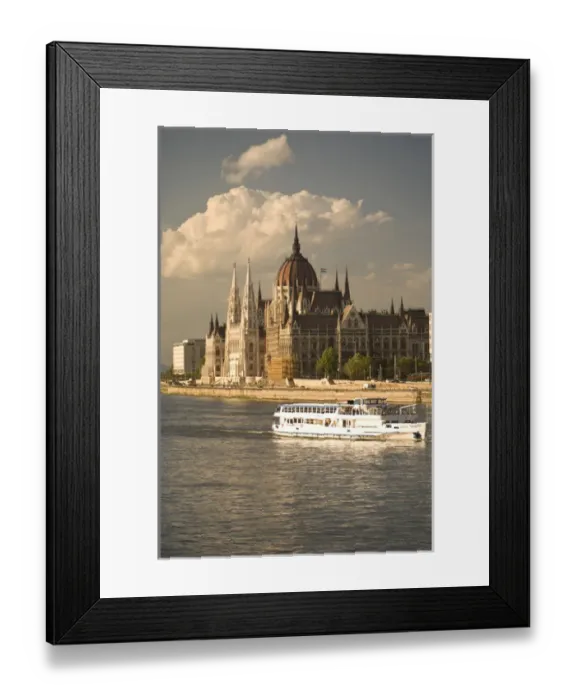 Framed Print : Parliament Buildings along Danube River, viewed from the Chain Bridge, Pest side of Budapest Framed Print : Parliament Buildings along Danube River, viewed from the Chain Bridge, Pest side of Budapest