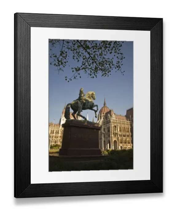 Framed Print : Parliament Buildings, Central Budapest, Capital of Hungary, Europe Framed Print : Parliament Buildings, Central Budapest, Capital of Hungary, Europe