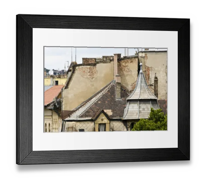 Framed Print : Common building in Budapest, Capital of Hungary, Europe Framed Print : Common building in Budapest, Capital of Hungary, Europe
