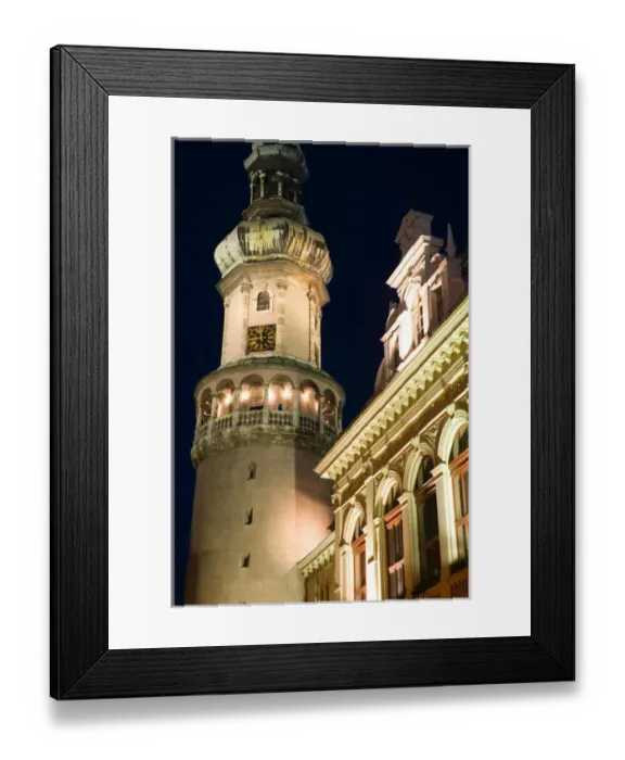 Framed Print : HUNGARY-WESTERN TRANSDANUBIA-Sopron: Firewatch Tower (12-17th century)  /  Evening