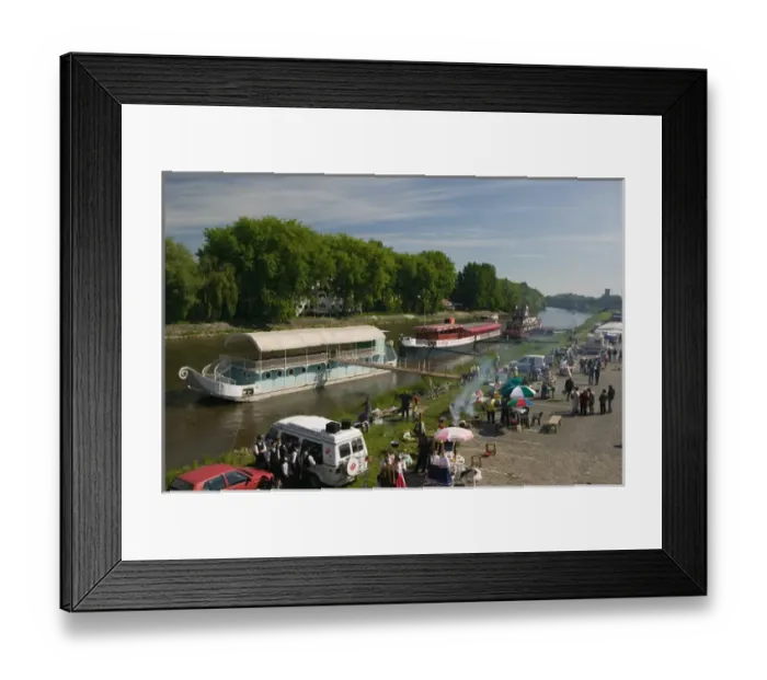 Framed Print : HUNGARY-WESTERN TRANSDANUBIA-Gyor: Sunday Spring Fair  /  Mosoni-Danube Riverfront