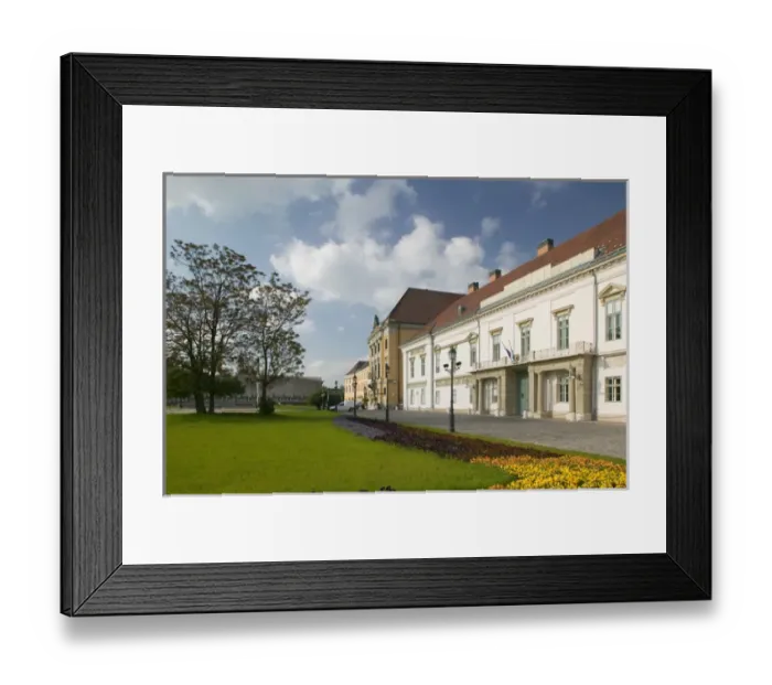 Framed Print : HUNGARY-Budapest: Buda  /  Castle Hill- Sandor Palace