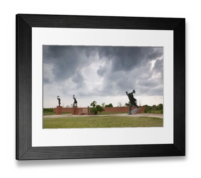 Framed Print : HUNGARY-Budapest- (South Buda): Statue Park / Szobor Park Open Air Collection Framed Print : HUNGARY-Budapest- (South Buda): Statue Park / Szobor Park Open Air Collection
