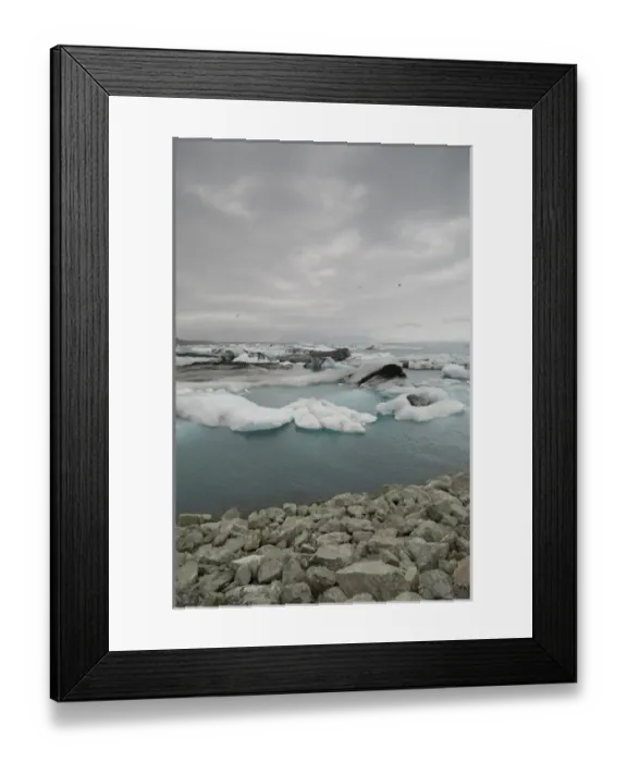 Framed Print : Icebergs floating in Jokulsarlon glacial lagoon, South coast, Iceland