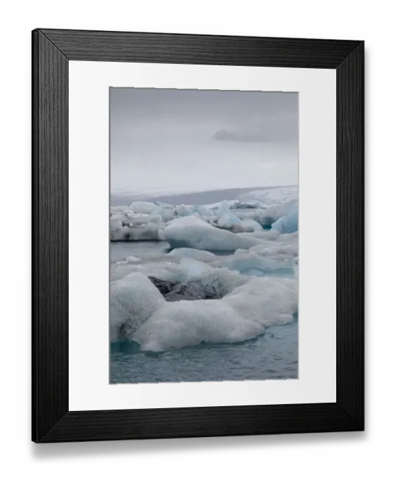 Framed Print : Icebergs floating in Jokulsarlon glacial lagoon, South coast, Iceland