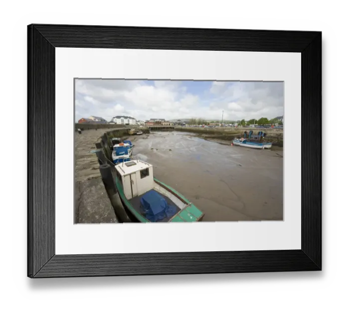 Framed Print : Ireland, Northern Ireland, boats, tidal, seawall, quay