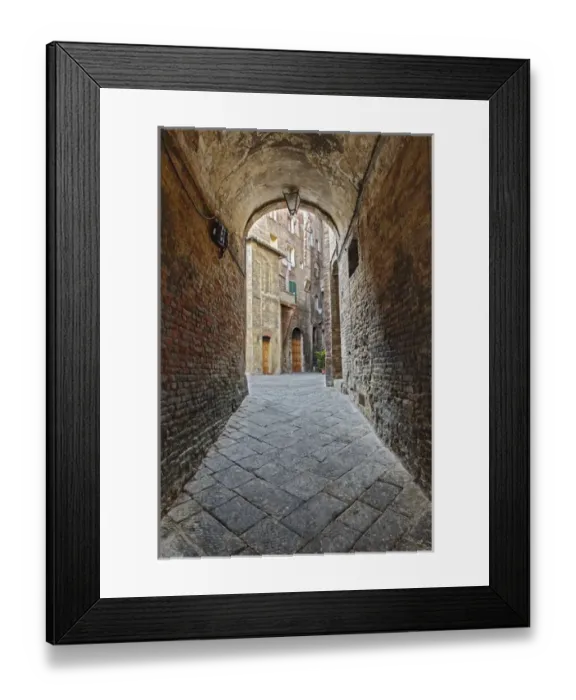 Framed Print : Narrow alley, Florence, Italy Framed Print : Narrow alley, Florence, Italy
