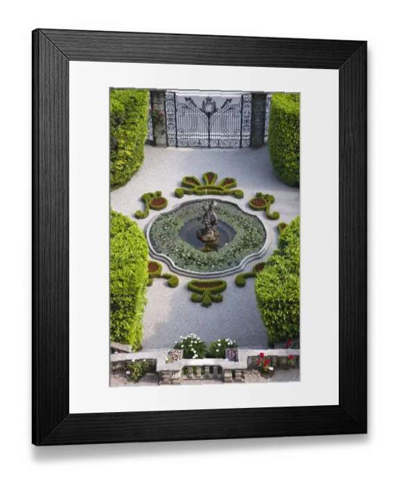 Framed Print : ITALY, Como Province, Tremezzo. Villa Carlotta fountain