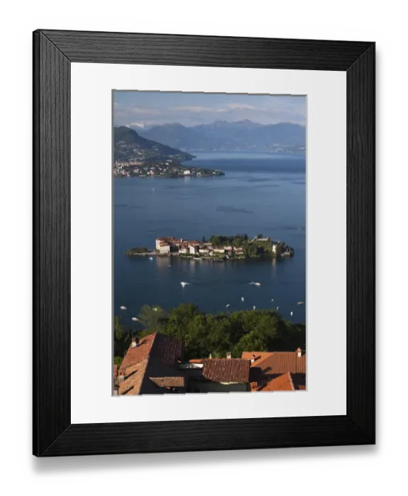 Framed Print : ITALY, Verbano-Cusio-Ossola Province, Stresa. Isola Bella Framed Print : ITALY, Verbano-Cusio-Ossola Province, Stresa. Isola Bella