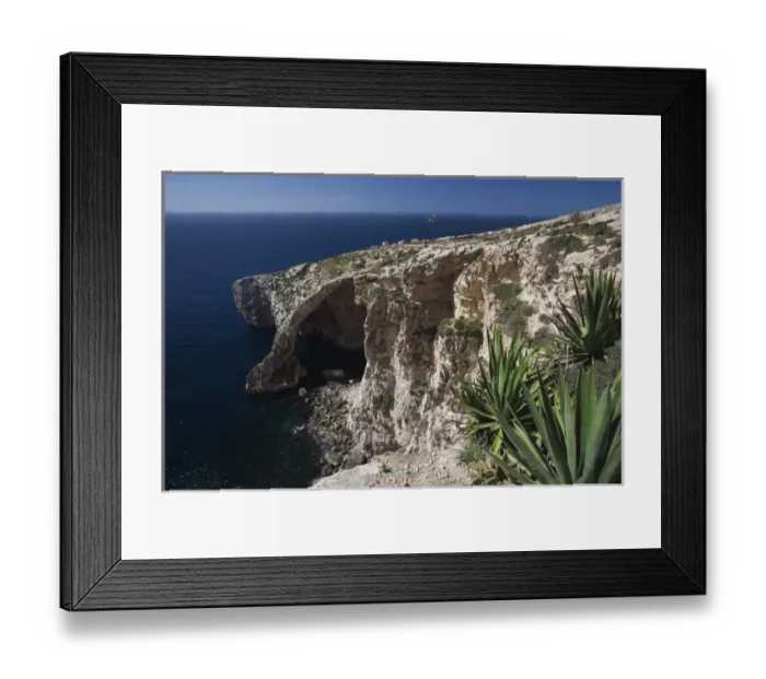 Framed Print : Malta, Southeast, Wied iz-Zurrieq, Blue Grotto rock formation