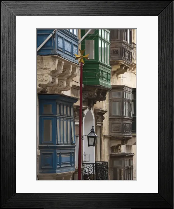 Framed Print : Malta, Valletta, building detail with Maltese Cross Framed Print : Malta, Valletta, building detail with Maltese Cross