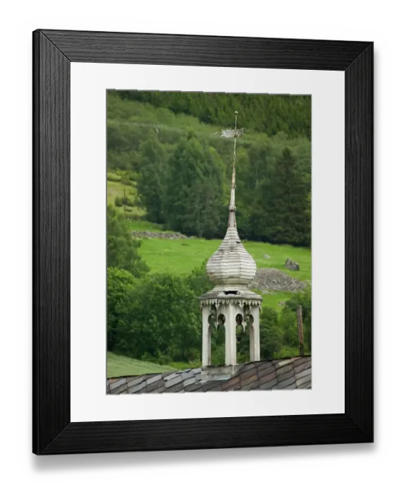 Framed Print : Laggen River river valley, Ringebu norway