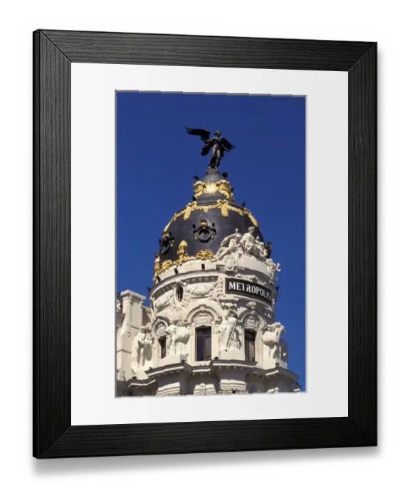 Framed Print : Spain, Madrid, Gran Via. Metropolis building Framed Print : Spain, Madrid, Gran Via. Metropolis building