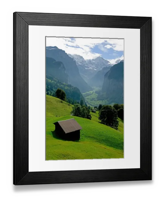 Framed Print : Lauterbrunnental, Bernese Oberland, Switzerland Framed Print : Lauterbrunnental, Bernese Oberland, Switzerland