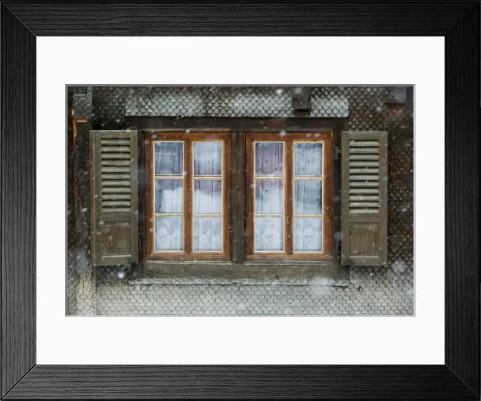 Framed Print : SWITZERLAND-Bern-LAUTERBRUNNEN: Ski Chalets / Winter Framed Print : SWITZERLAND-Bern-LAUTERBRUNNEN: Ski Chalets / Winter