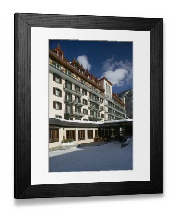 Framed Print : SWITZERLAND-Wallis / Valais-ZERMATT: Zermatterhof Hotel / Winter Framed Print : SWITZERLAND-Wallis / Valais-ZERMATT: Zermatterhof Hotel / Winter