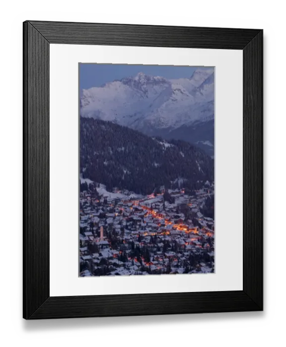 Framed Print : SWITZERLAND-Wallis / Valais-VERBIER: Ski Resort / Winter Evening Town View from Route Framed Print : SWITZERLAND-Wallis / Valais-VERBIER: Ski Resort / Winter Evening Town View from Route