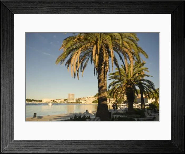Framed Print : Riva harbour area near Dioceltians Palace built as a grand retirement center