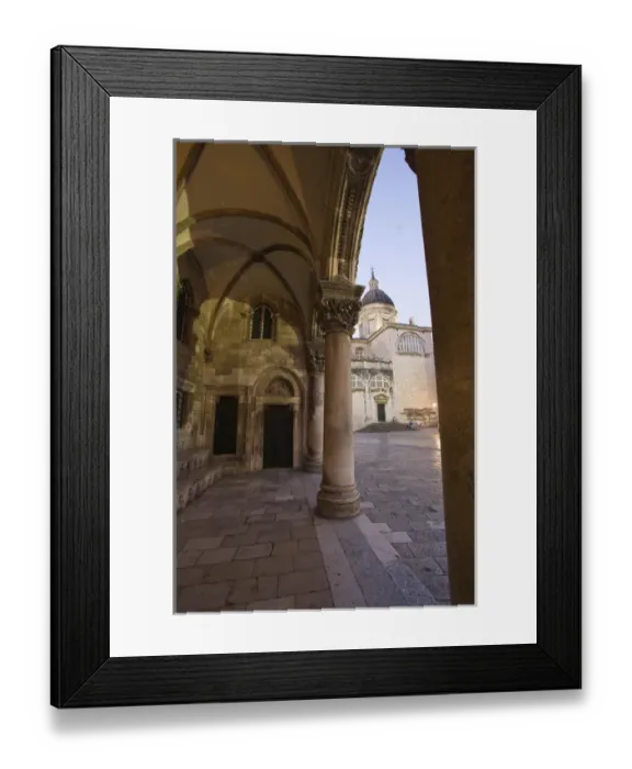 Framed Print : CROATIA, Dubrovnik. Archway inside the walled city