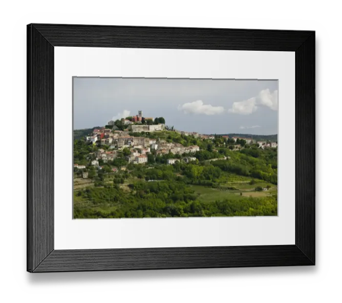 Framed Print : CROATIA, Istria, MOTOVUN. Hill Town View