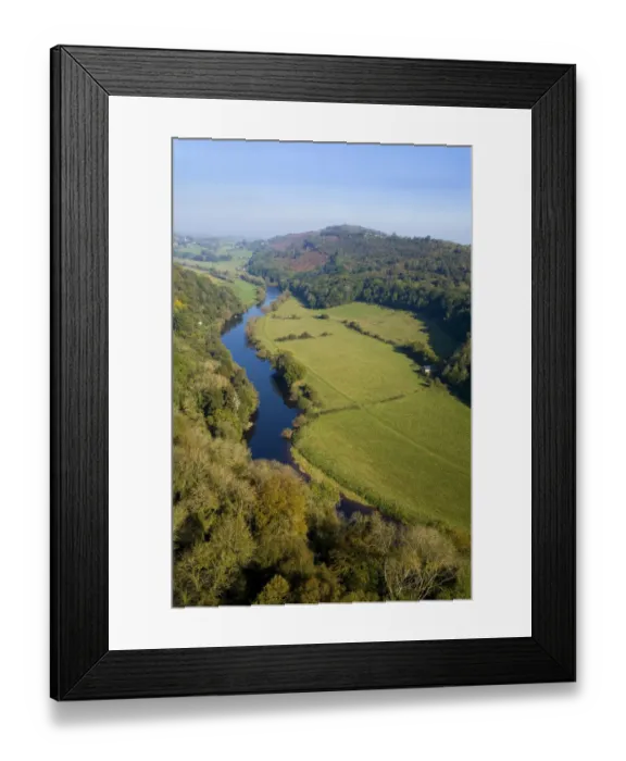 Framed Print : UK. England - Wales Border at Symonds Yat looking down the River Wye valley Framed Print : UK. England - Wales Border at Symonds Yat looking down the River Wye valley