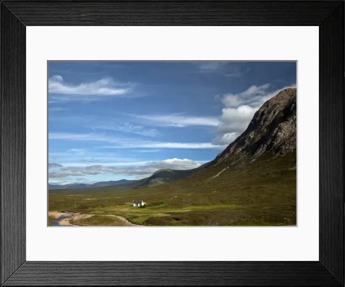 Framed Print : Scotland, Glen Coe valley, off the A82 between Tyndrynm and Glencoe, beautiful sweeping mountains Framed Print : Scotland, Glen Coe valley, off the A82 between Tyndrynm and Glencoe, beautiful sweeping mountains