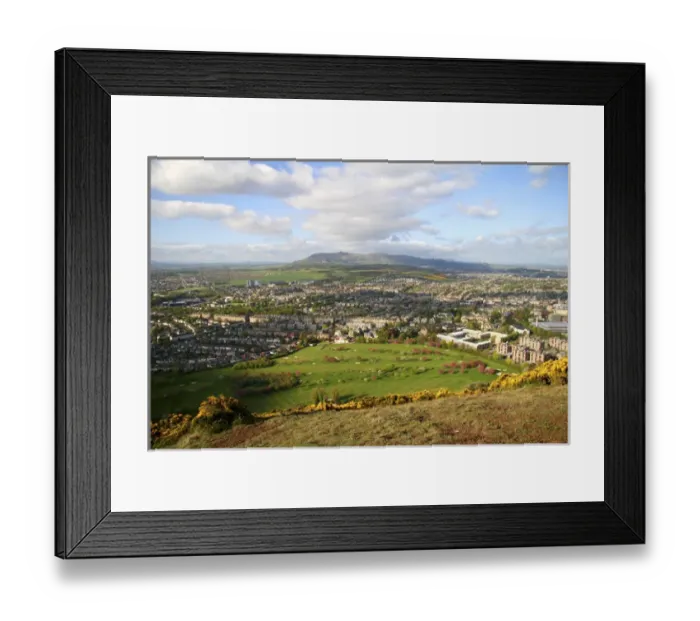 Framed Print : Edinburgh, Scotland. Scenic views of Edinburgh from Arthurs Seat Framed Print : Edinburgh, Scotland. Scenic views of Edinburgh from Arthurs Seat