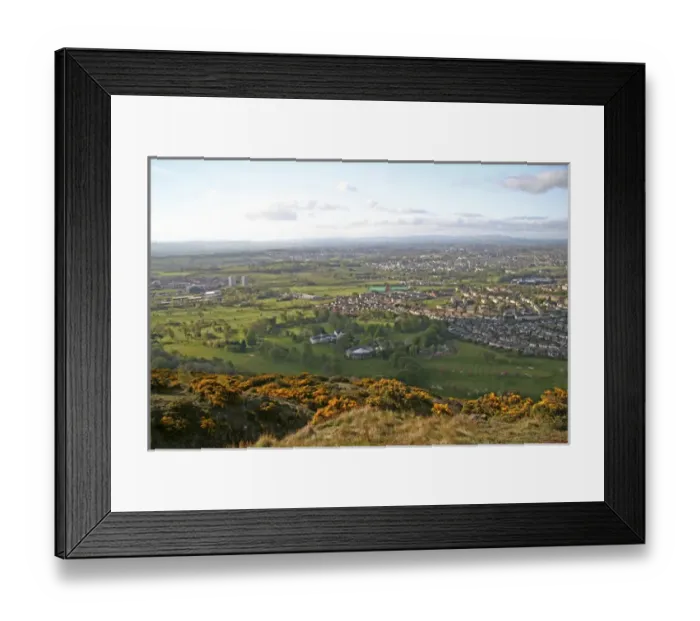 Framed Print : Edinburgh, Scotland. Scenic views of Edinburgh from Arthurs Seat Framed Print : Edinburgh, Scotland. Scenic views of Edinburgh from Arthurs Seat