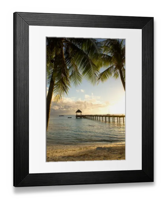Framed Print : Le Maitai Dream Fakarava Resort. Fakarava, Tuamotus, French Polynesia