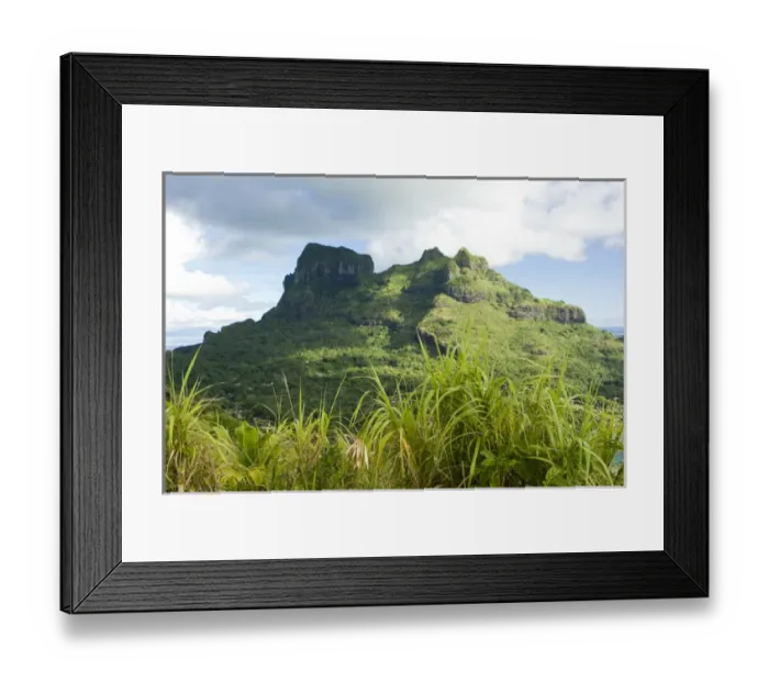 Framed Print : View from overlook near Mt. Otemanu in Bora Bora Framed Print : View from overlook near Mt. Otemanu in Bora Bora