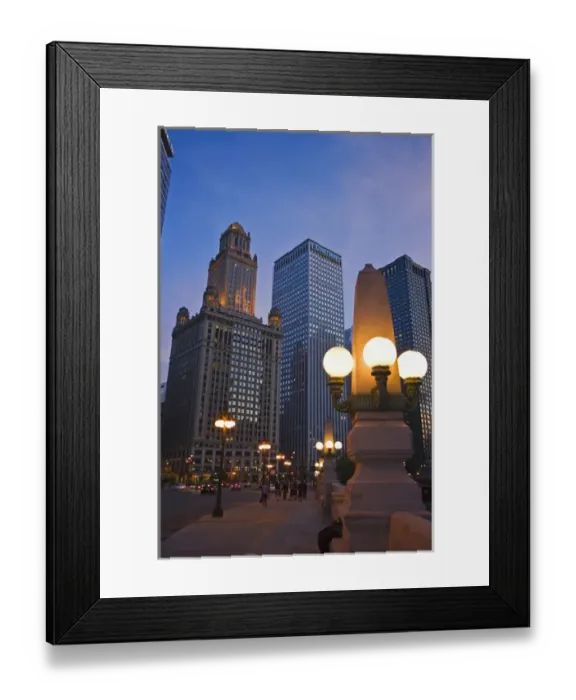 Framed Print : Sunset in Chicago on the Chicago River evening Framed Print : Sunset in Chicago on the Chicago River evening